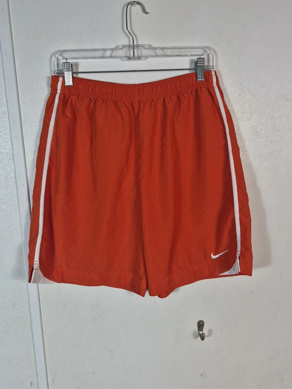 Nike Dri-Fit Men's Athletic Shorts Red Orange Size Medium